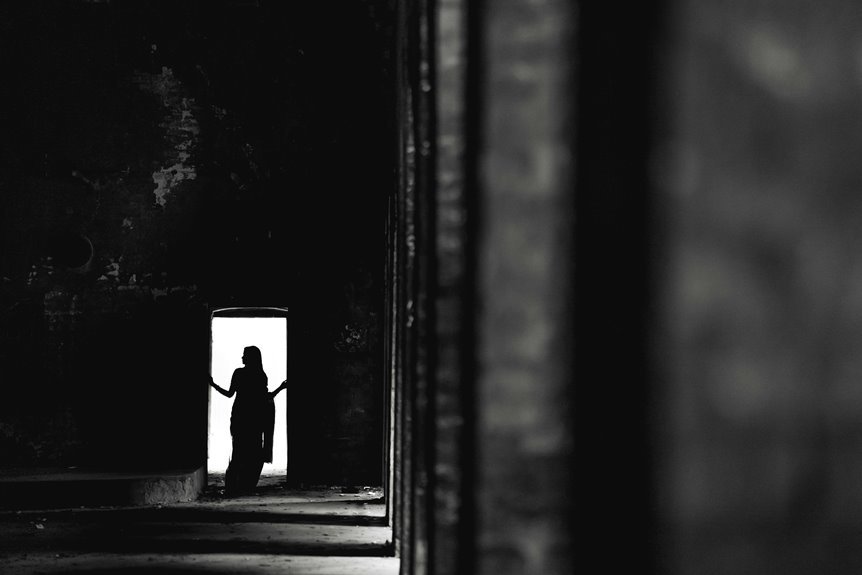 floramara lycheeflakes healmark outline